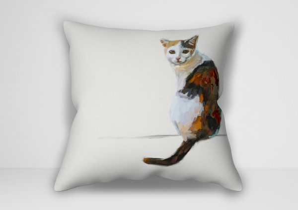 "کوسن گربه – طرح Feline Friends Sitting Pretty Calico Framed اثر کتی والترز | کاور کوسن گربه کالیکو زیبا نشسته قاب‌شده"