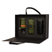 پک قهوه ویژه رنگ سبز ارتشی با قهوه‌ساز قابل‌حمل