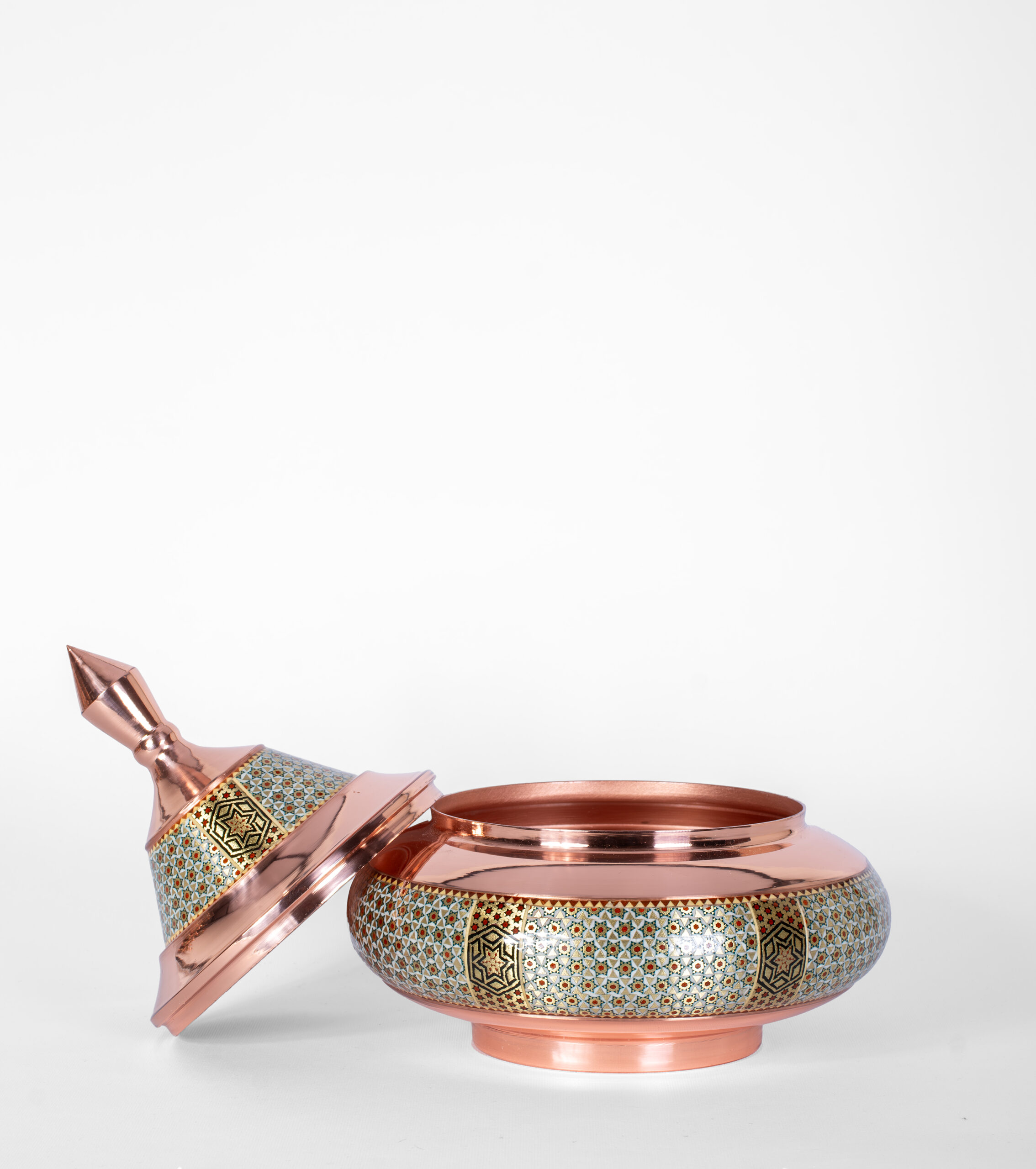 بشقاب مسی طرح پرنده مناسب برای تزئین منزل و پذیرایی رسمی