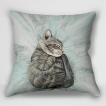 “کوسن گربه – طرح Feline Friends Snuggle Kitten اثر کتی والترز | کاور کوسن طرح بچه گربه در آغوش”