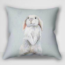 کوسن نقاشی خرگوش گوش‌افتاده سفید اثر کتی والترز