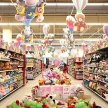 اسباب بازی و عروسک