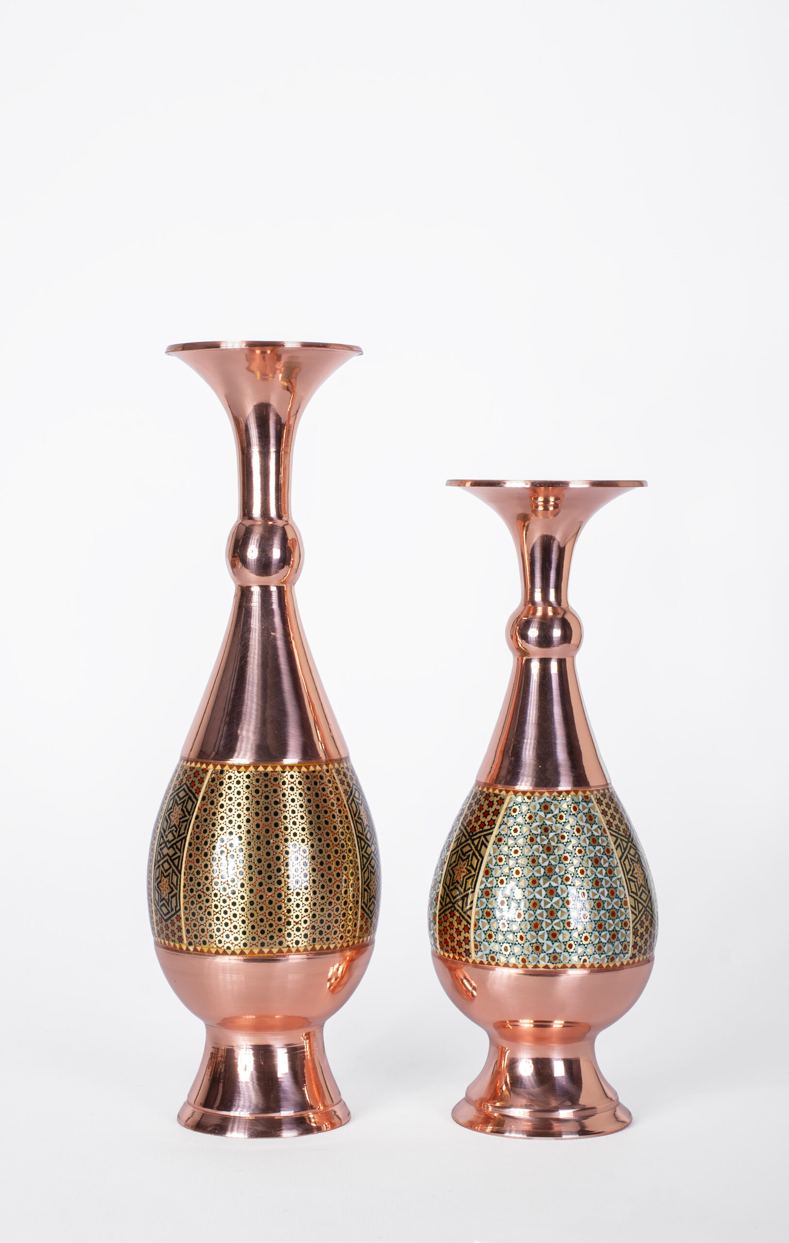 گلدان هنری ایرانی با ترکیب فلز مس و هنر خاتم‌کاری